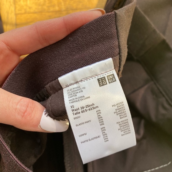 Uniqlo EZY Ankle Pant - Picture 3 of 4